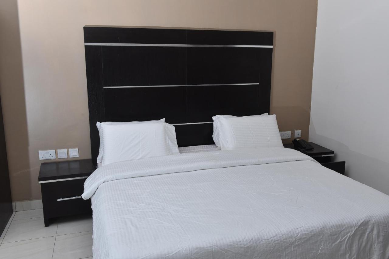 Urban Metro Inn Lagos Exterior foto